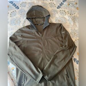 Arc'teryx Men's Kyanite AR Tech Wool Hoody Olive Hooded Lightweight